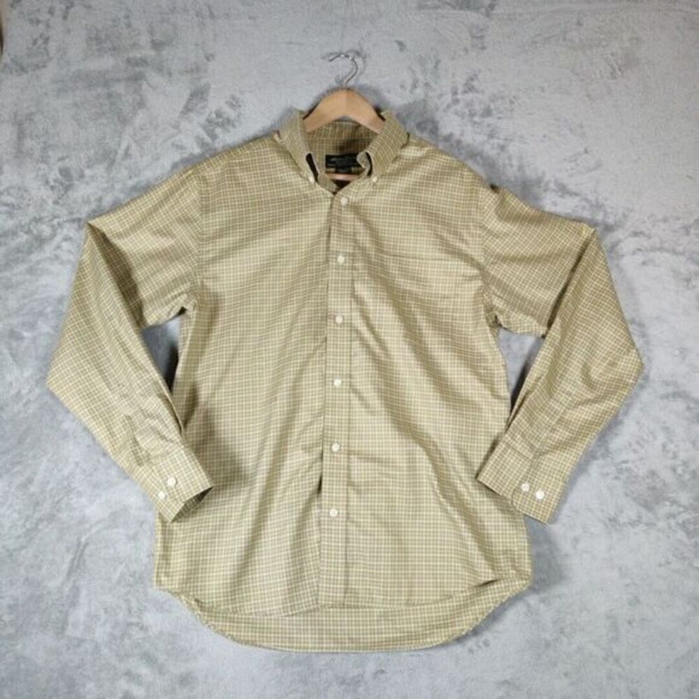 Eddie Bauer Shirt Mens M Gold Relaxed Fit Button Down Wrinkle‎ Stain Resistant
